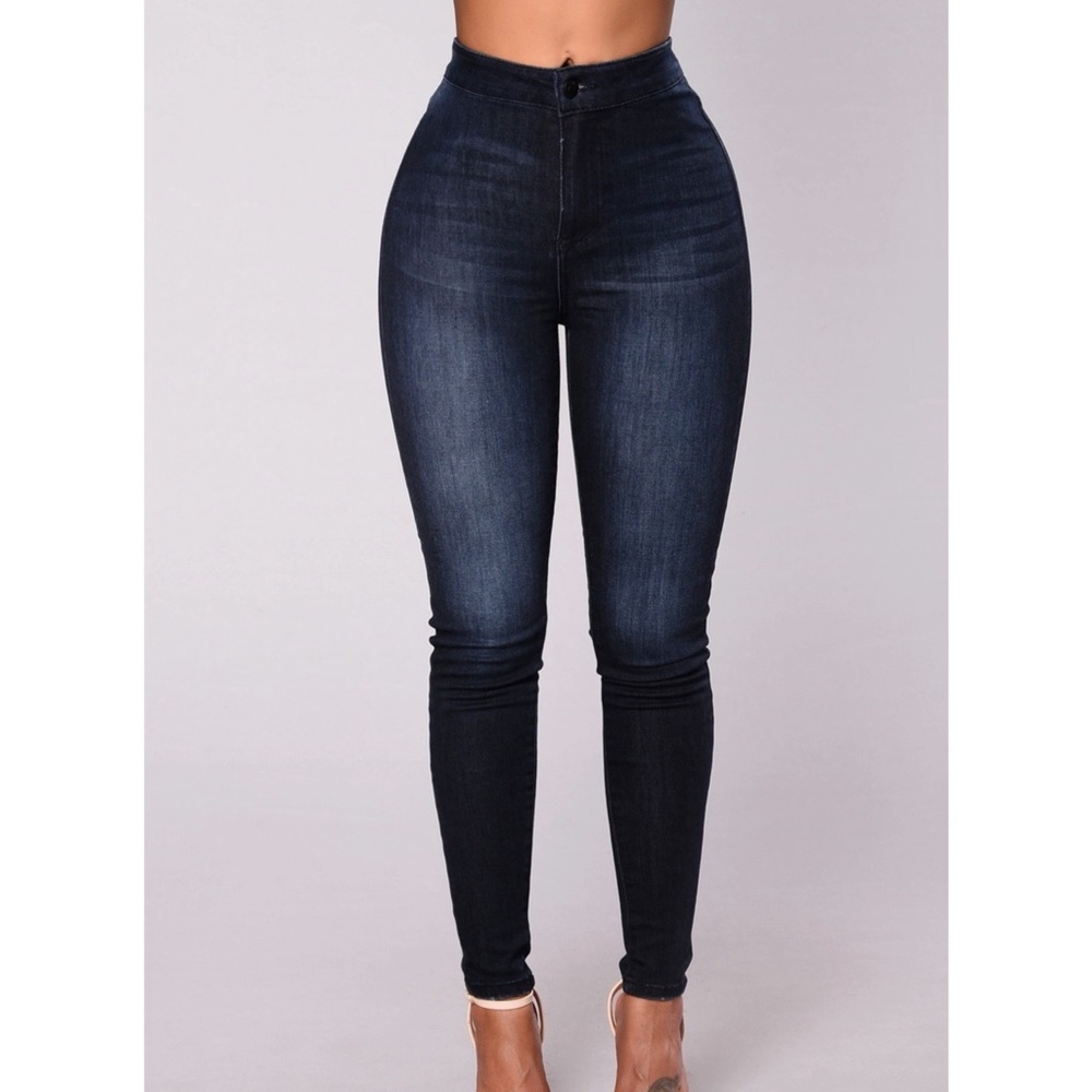 Fashion Nova-  A Girl Like Me Jeans